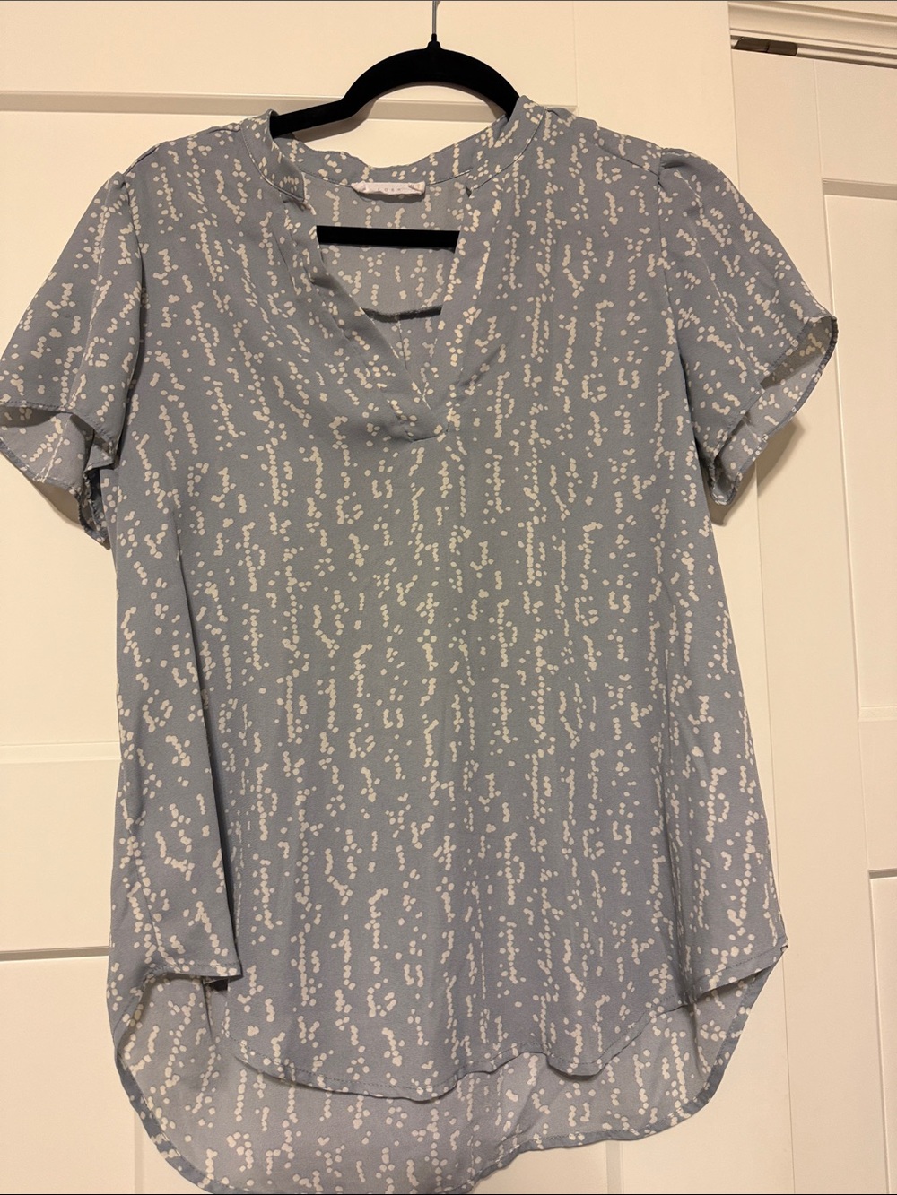 Lush Light Blue Short-Sleeve Printed Keyhole Blouse